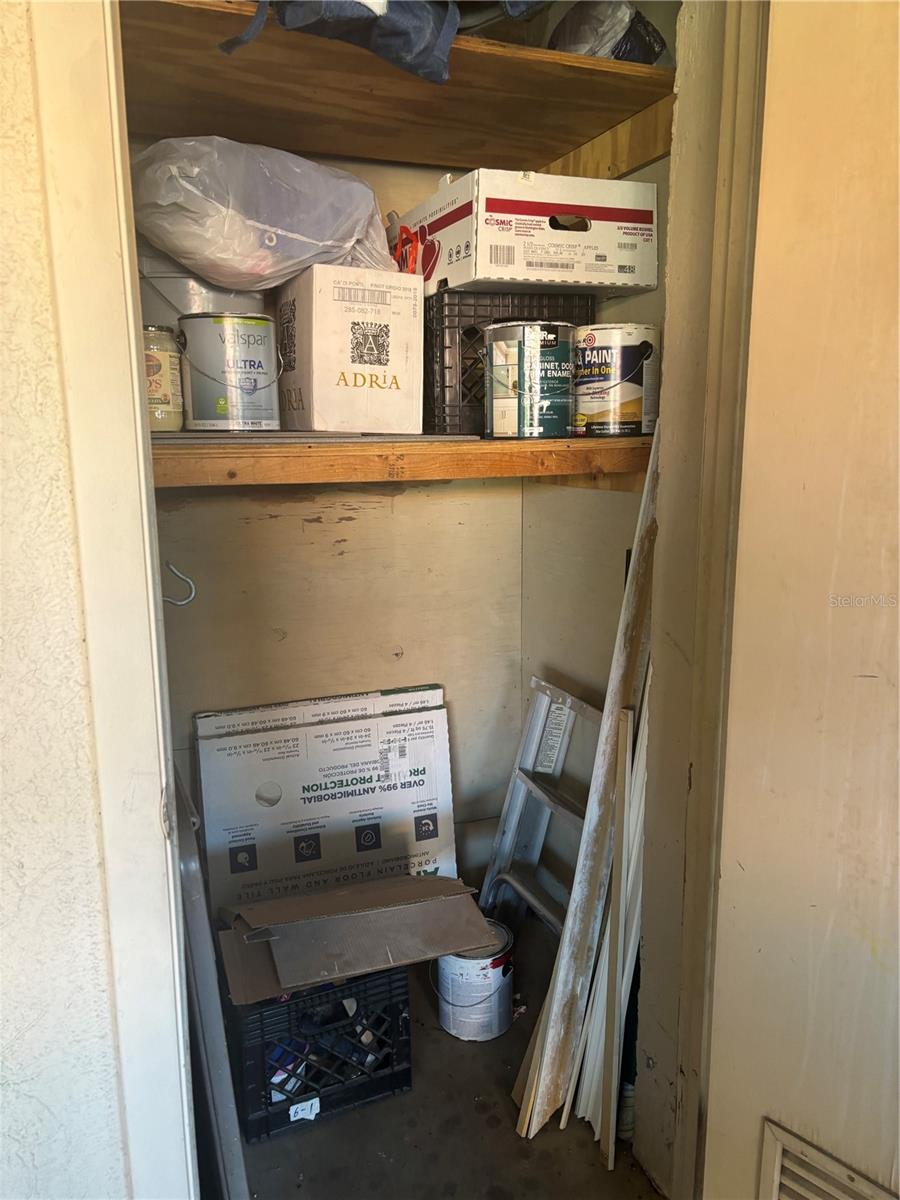 IMPERIAL COVE 9 - Residential Lease