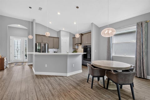 Tiny photo for 8220 Bridgeport Bay Circle, Mount Dora, FL 32757 (MLS # G5114836)