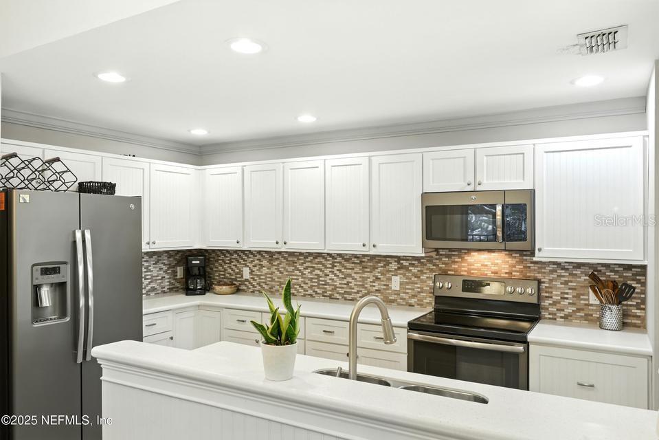 CONQUISTADOR APTS/ST AUGUSTNE - Residential