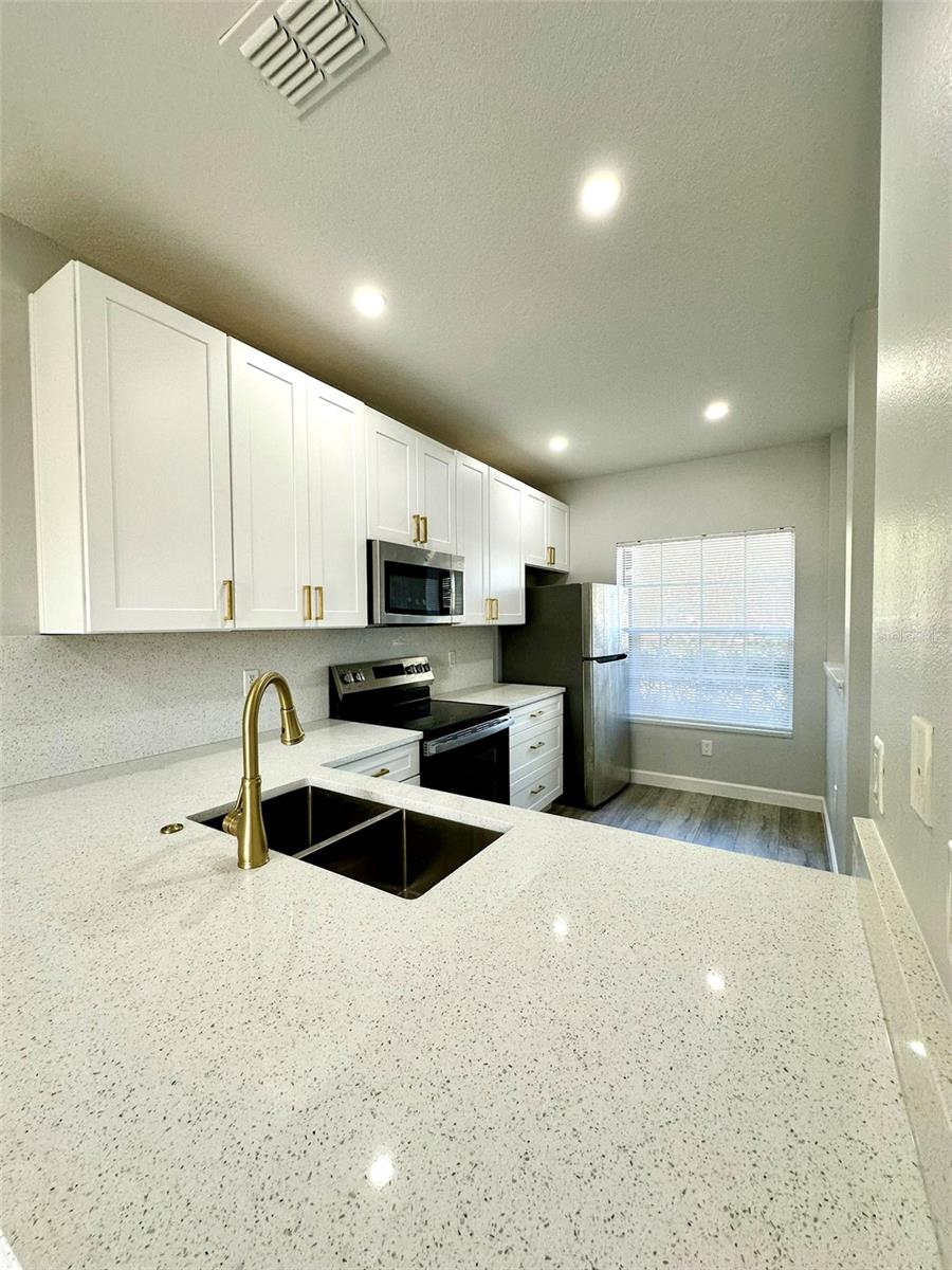 TOWNS LEGACY PARK - Residential Lease