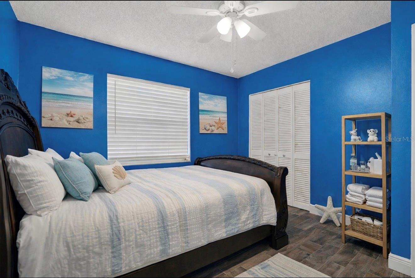 APOLLO BEACH UNIT TWO - Residential