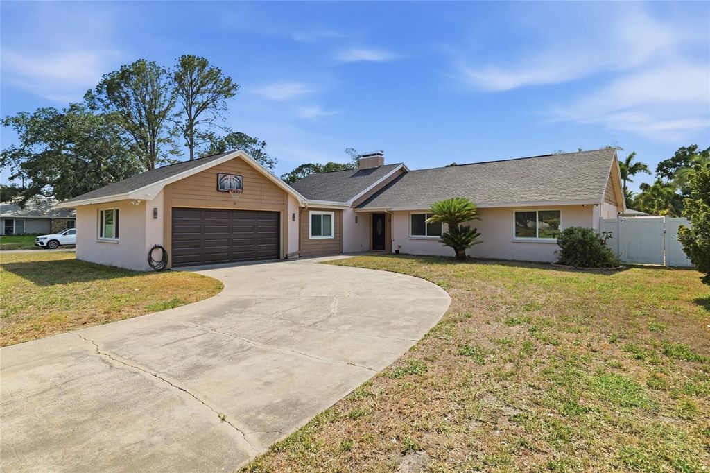 Photo of 11807 Nicklaus Circle, Tampa, FL 33624 (MLS # TB8506009)