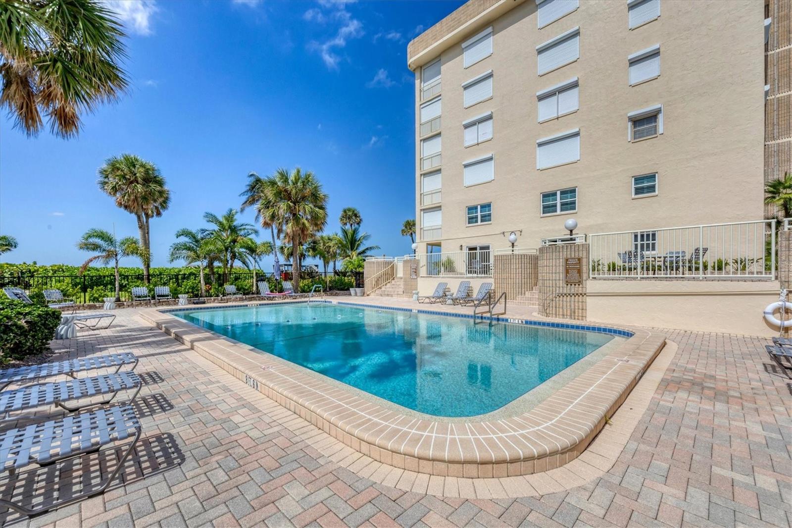 TIFFANY PLAZA - Residential