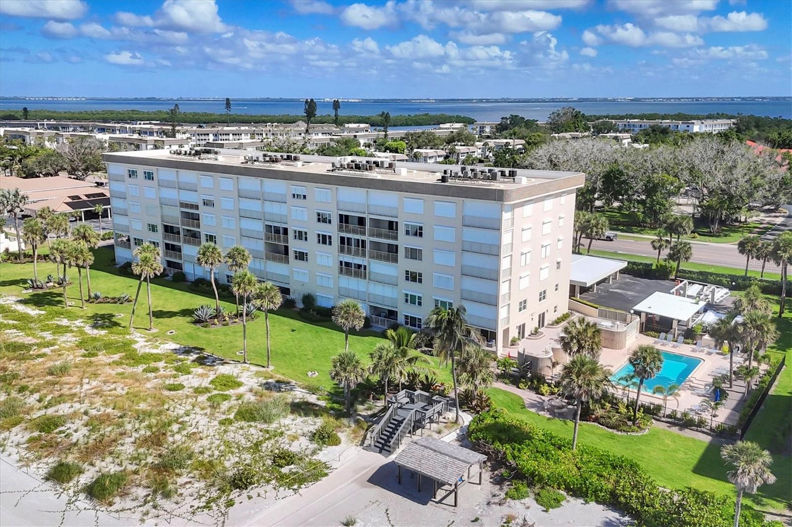 TIFFANY PLAZA - Residential