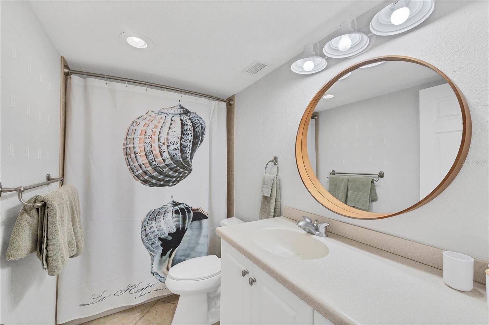 TIFFANY PLAZA - Residential
