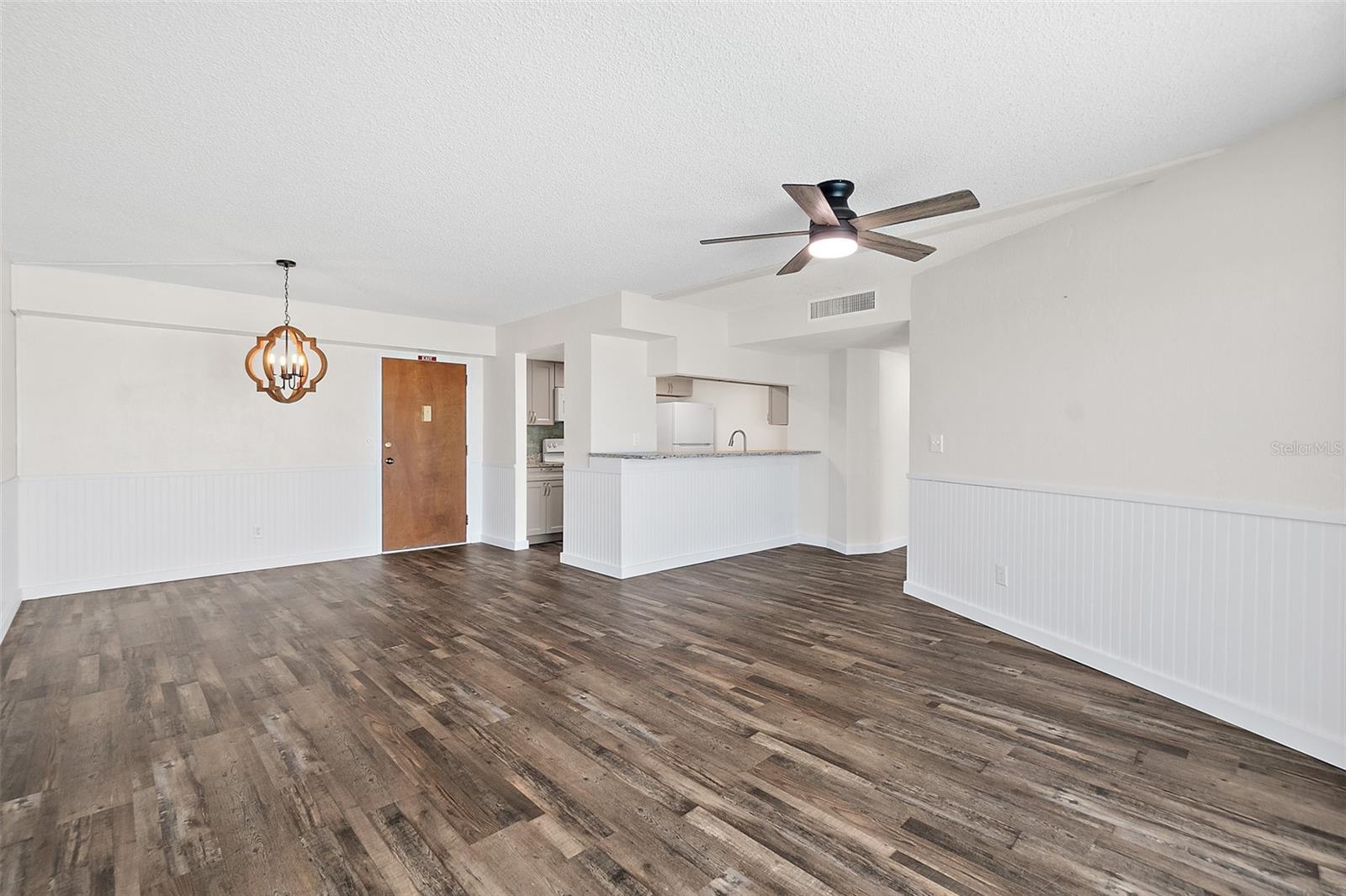 OCEAN VIEW MANOR - Residential