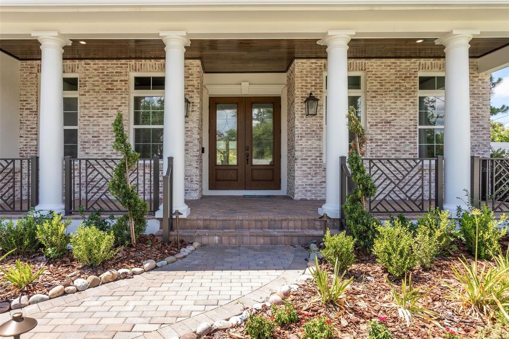 Photo of 4536 W Swann Avenue, Tampa, FL 33629 (MLS # TB8302367)