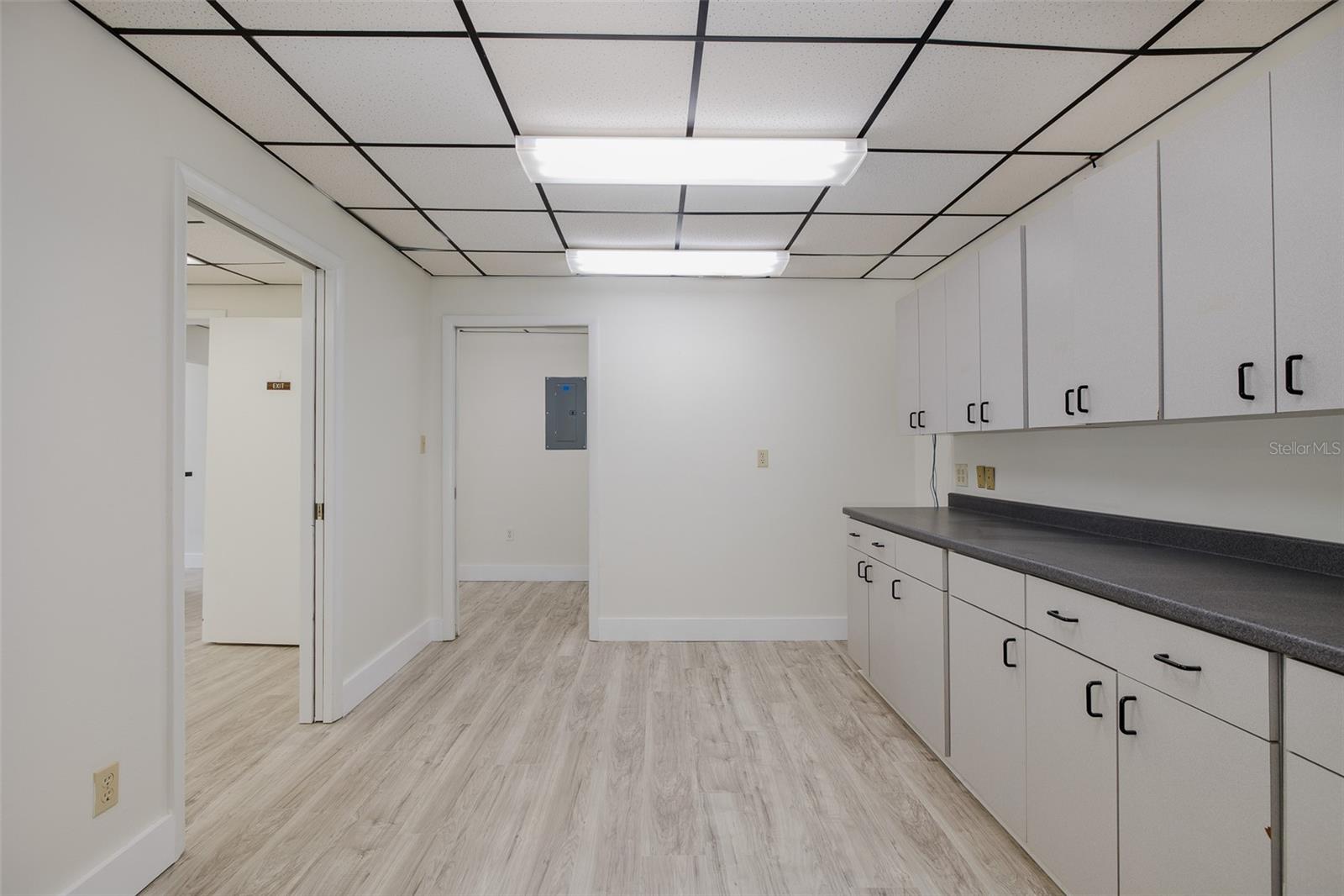 PORT RICHEY LAND CO SUB - Commercial Lease