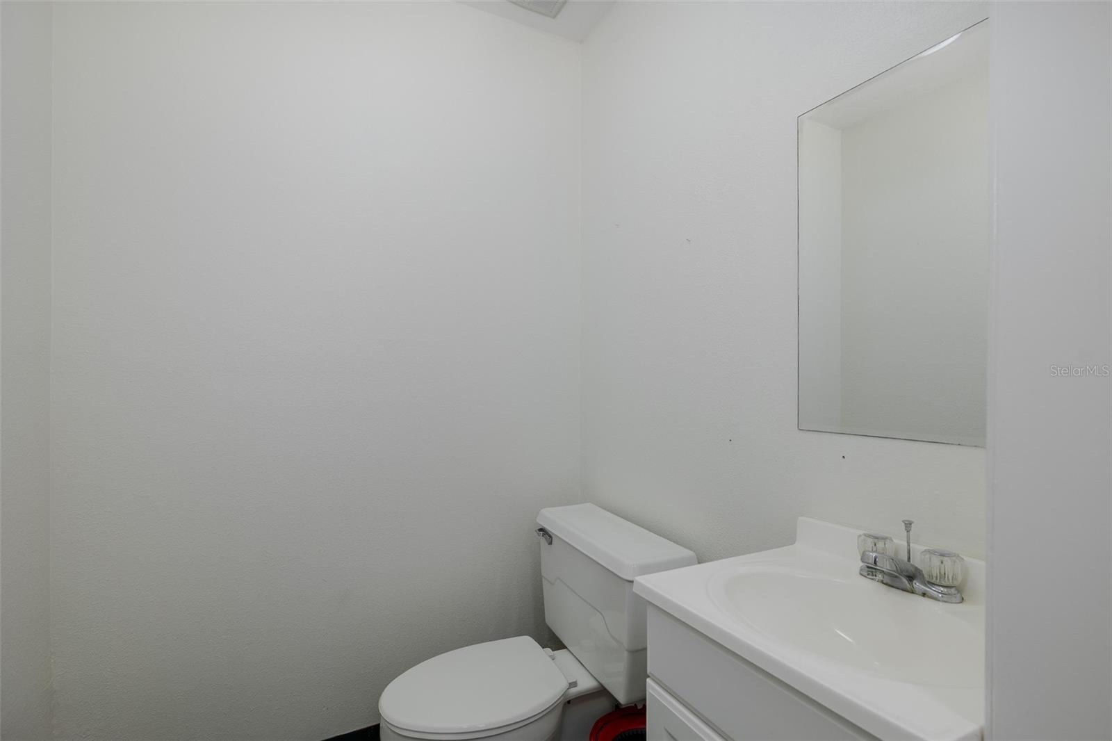 PORT RICHEY LAND CO SUB - Commercial Lease