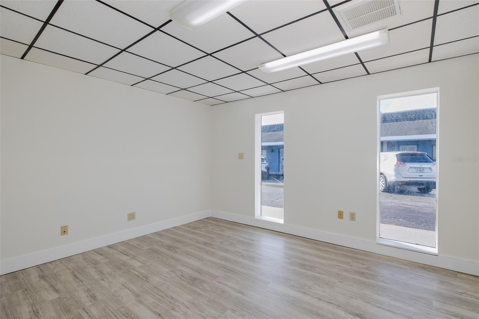 PORT RICHEY LAND CO SUB - Commercial Lease