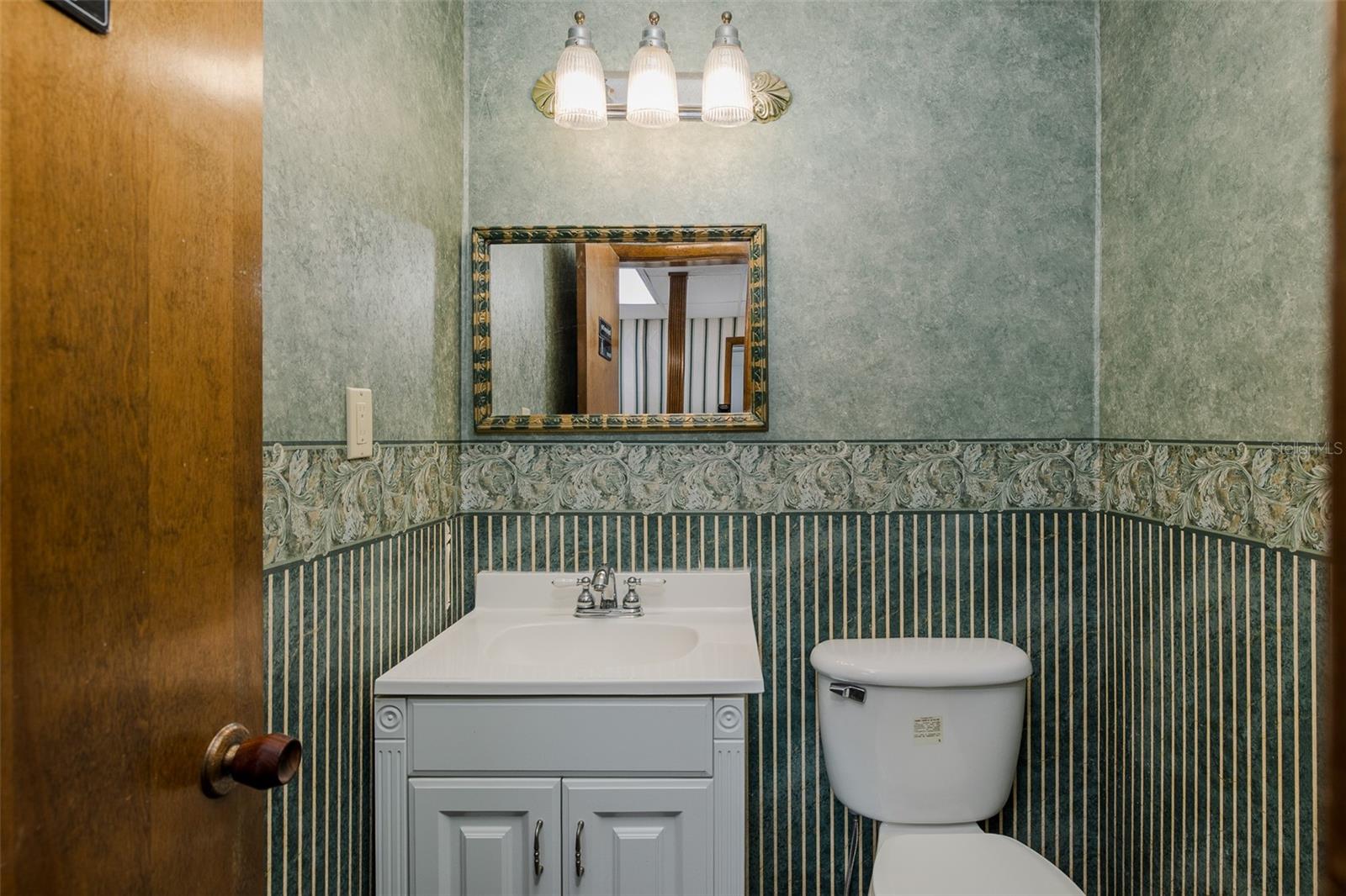 PORT RICHEY LAND CO SUB - Commercial Lease