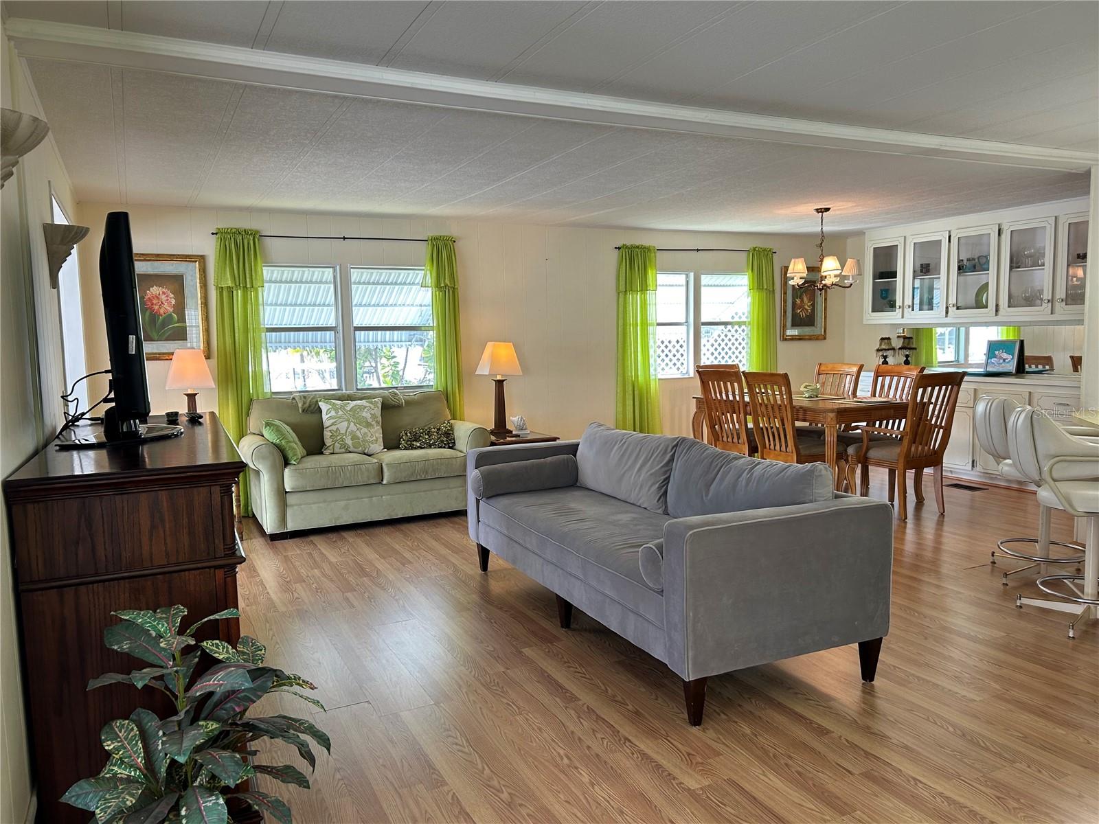 TRI-PAR ESTATES - Residential