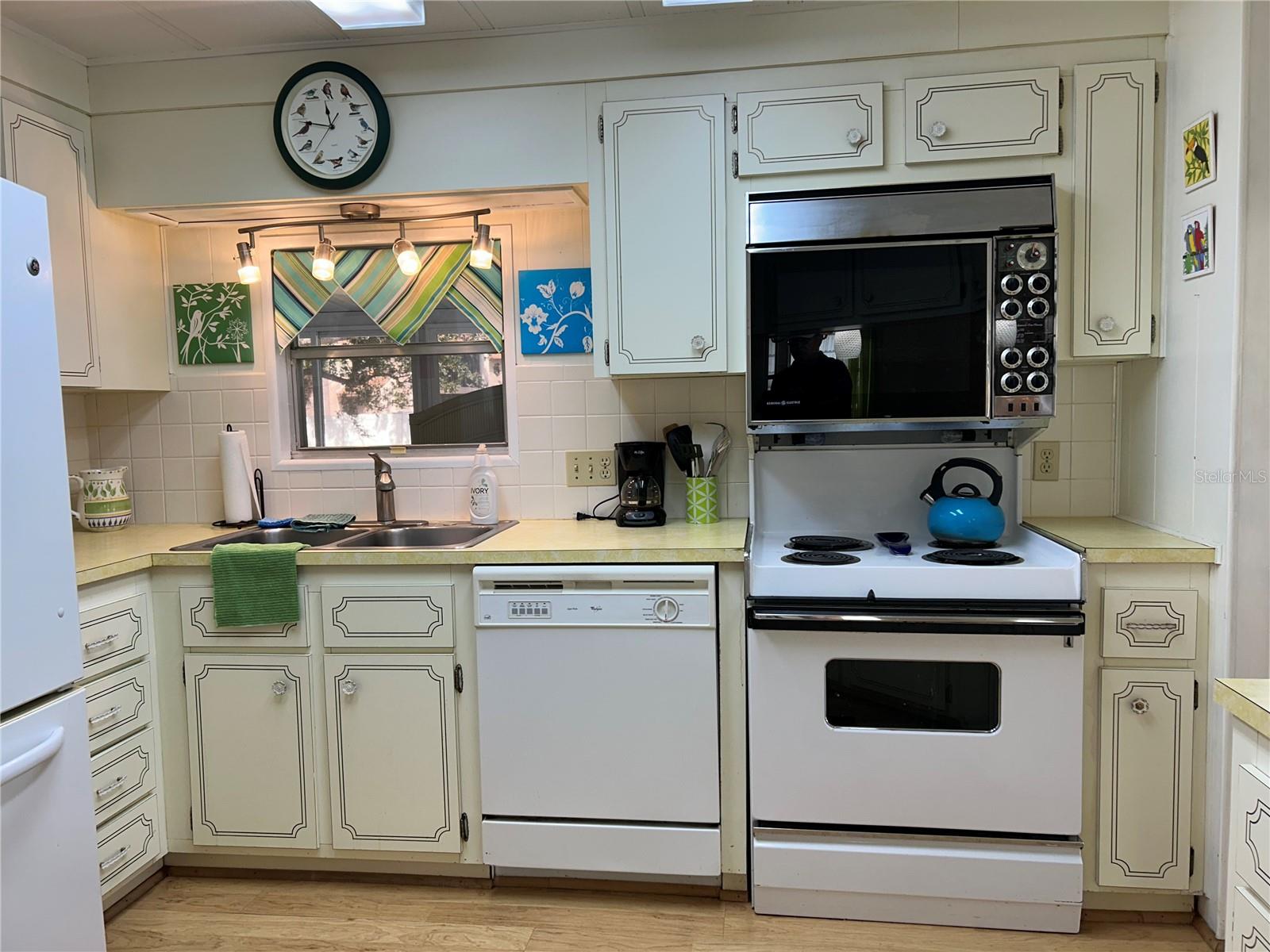 TRI-PAR ESTATES - Residential