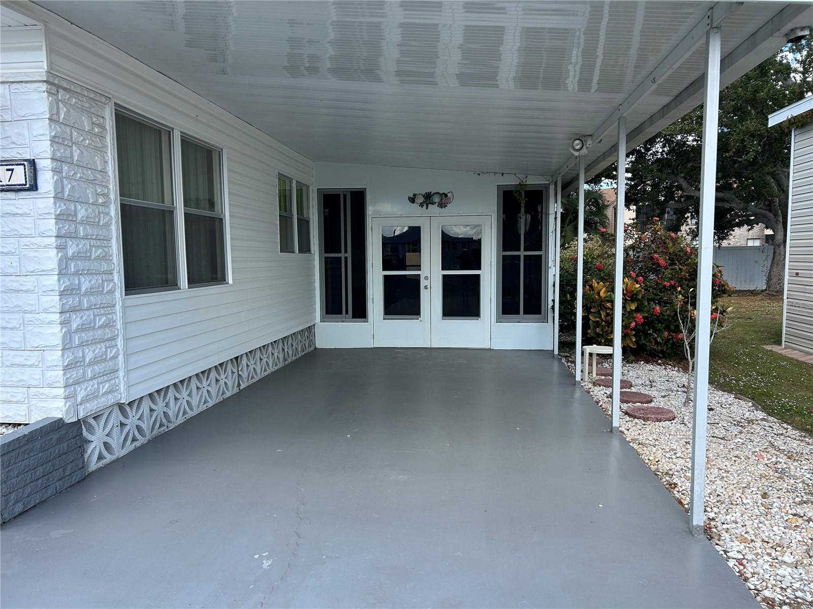 TRI-PAR ESTATES - Residential