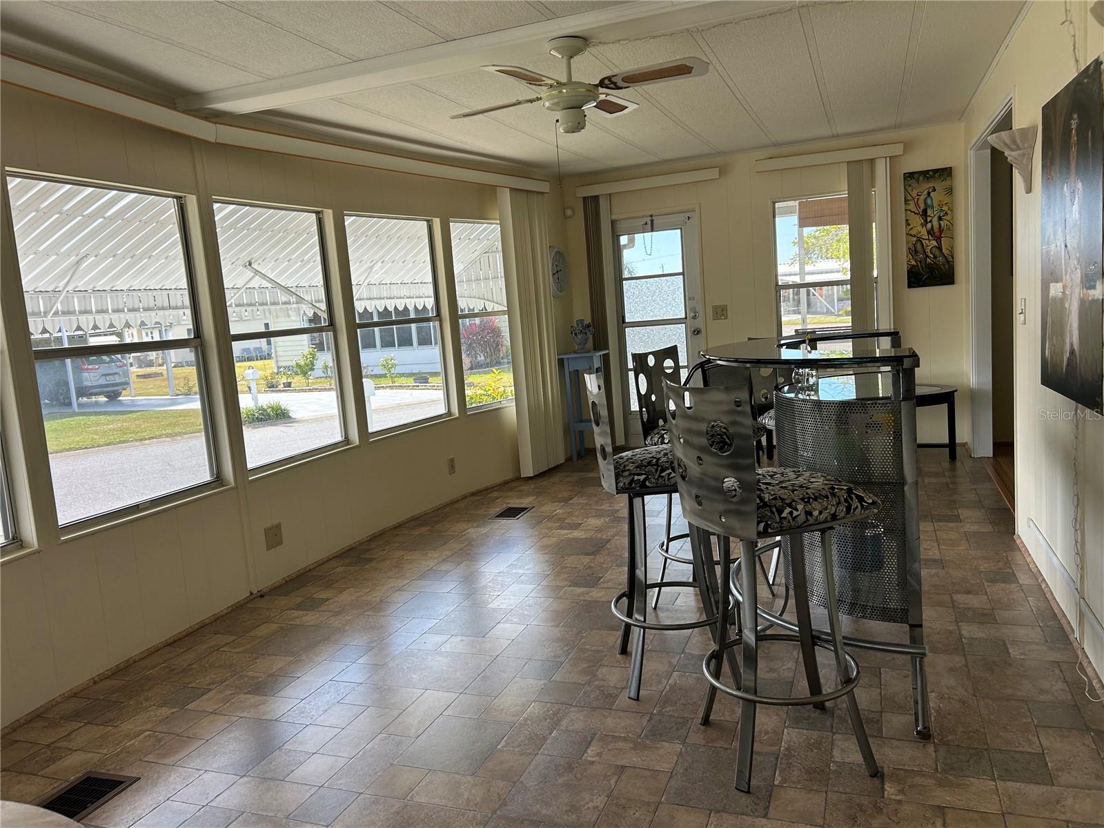 TRI-PAR ESTATES - Residential