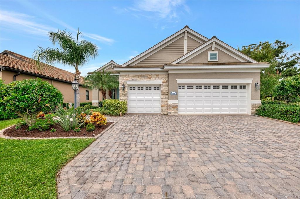 Photo of 11880 Hunters Creek Road, Venice, FL 34293 (MLS # A4666234)