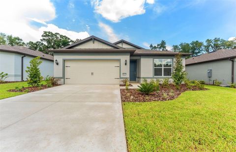 Photo of 8175 SW 52nd Lane Road, Ocala, FL 34481 (MLS # TB8402980) Photo of 8175 SW 52nd Lane Road, Ocala, FL 34481 (MLS # TB8402980)