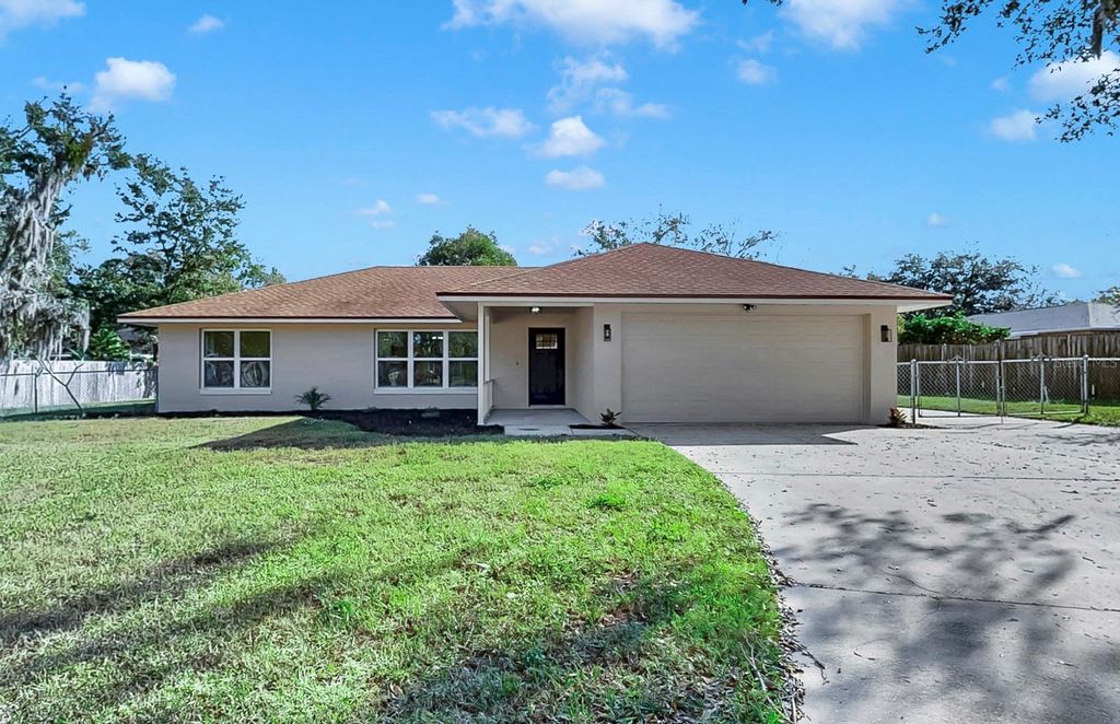 Photo of 2954 Jennifer Drive, Lakeland, FL 33810 (MLS # L4957720)