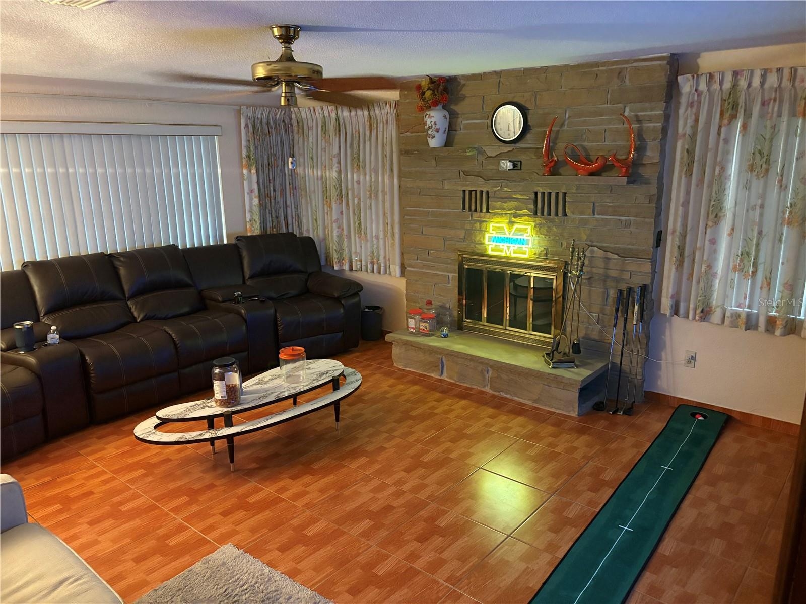 4427 GILPIN WAY