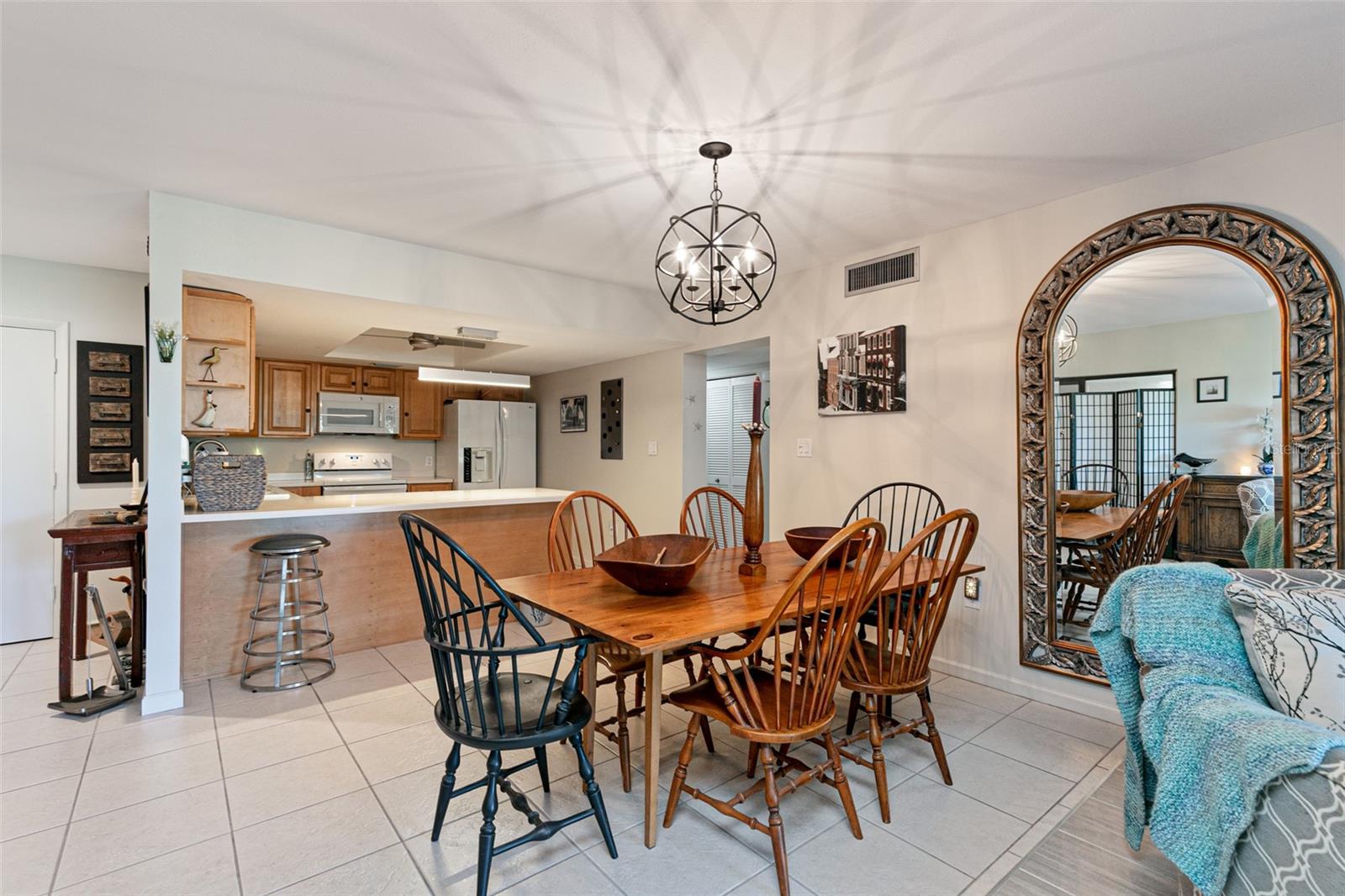 MARINA SOUTH SHORE CONDO - Residential