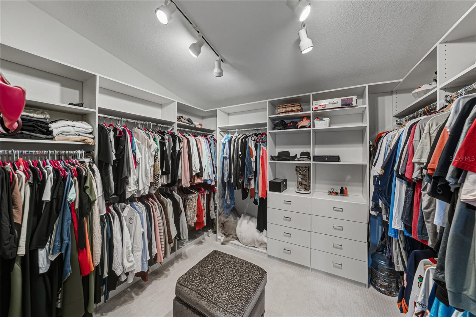 TIERRA VERDE UNIT 1 4TH REP - Residential