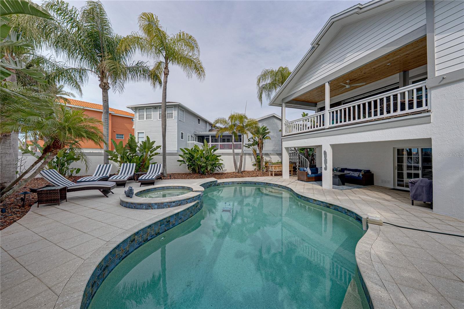 TIERRA VERDE UNIT 1 4TH REP - Residential