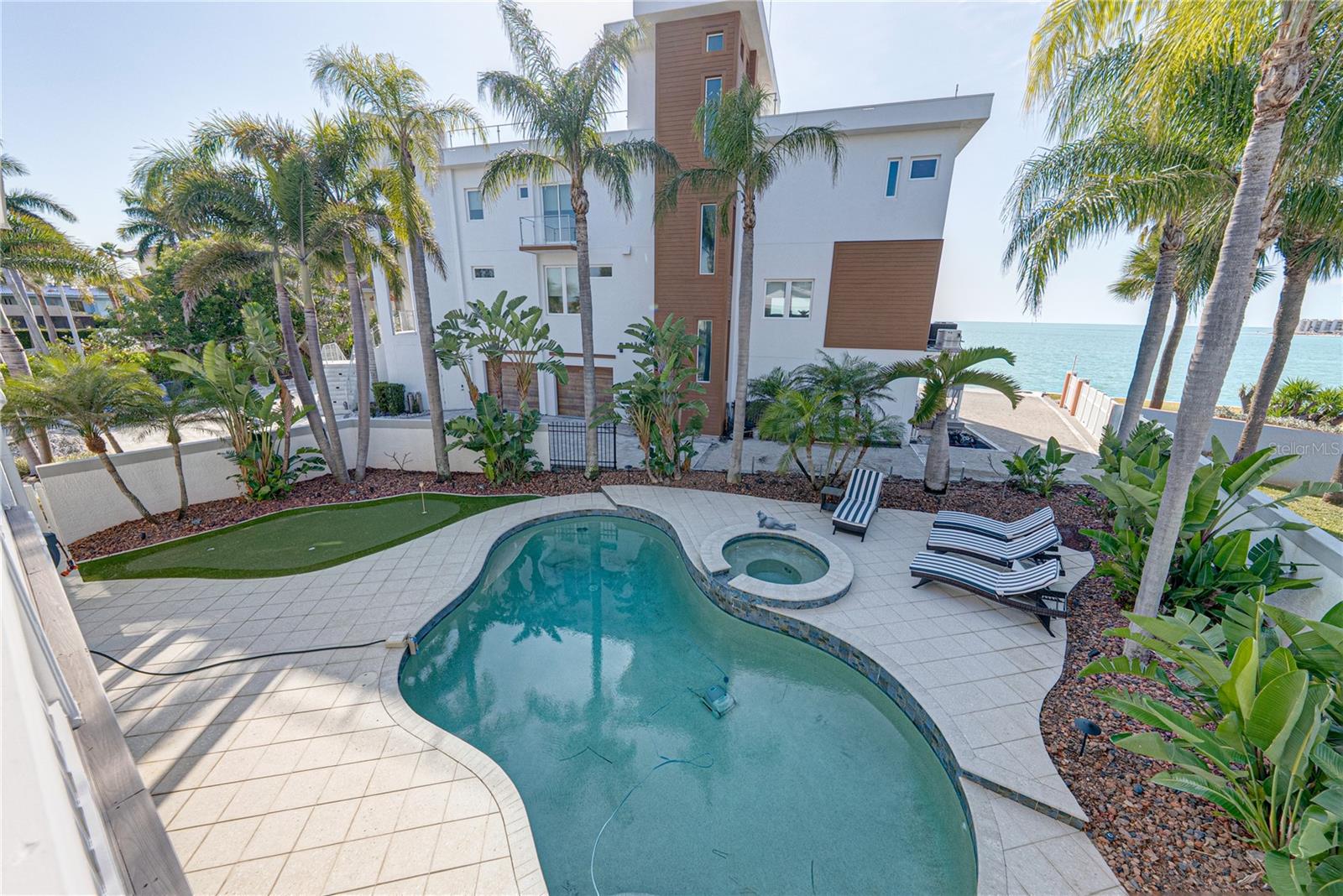 TIERRA VERDE UNIT 1 4TH REP - Residential