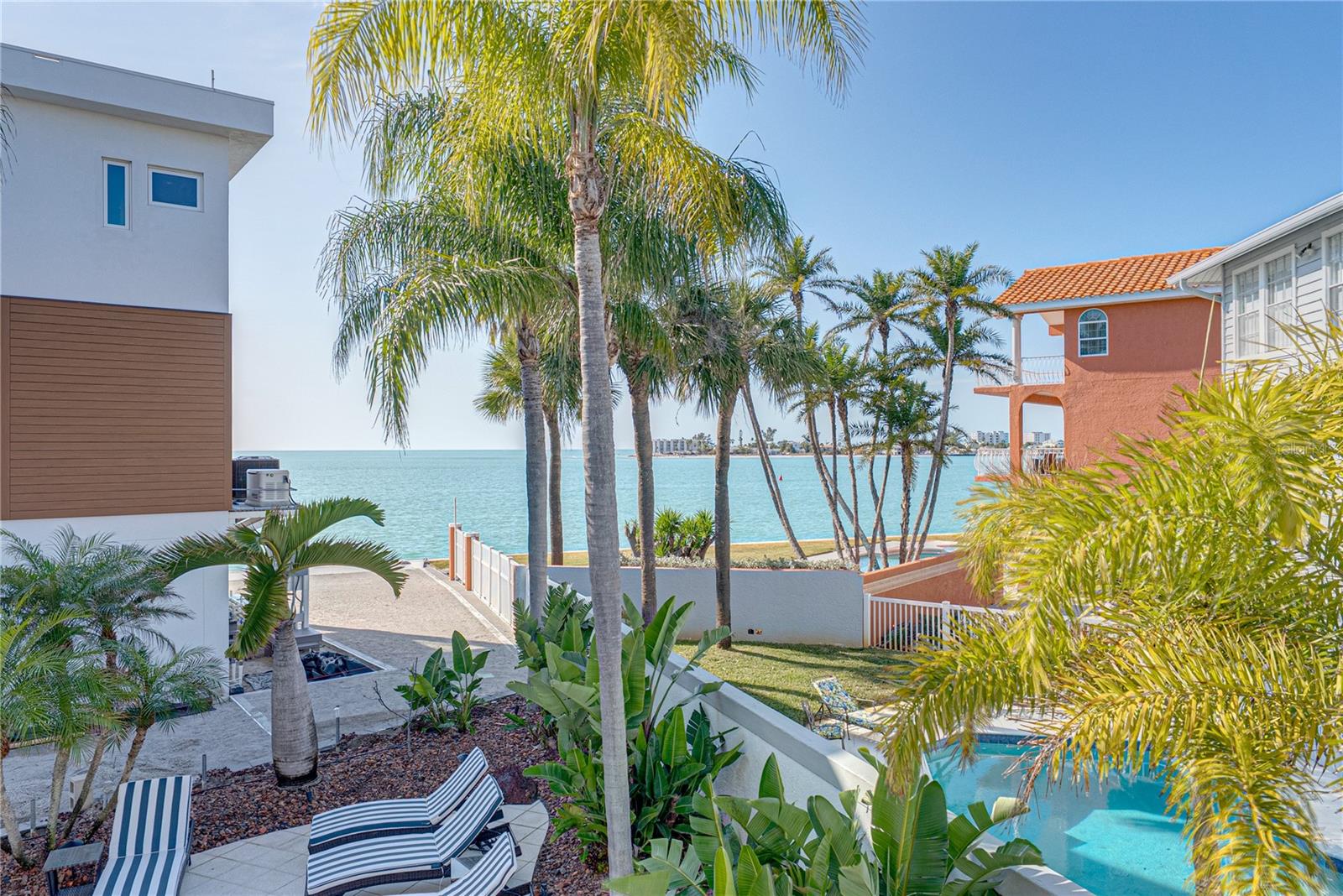 TIERRA VERDE UNIT 1 4TH REP - Residential