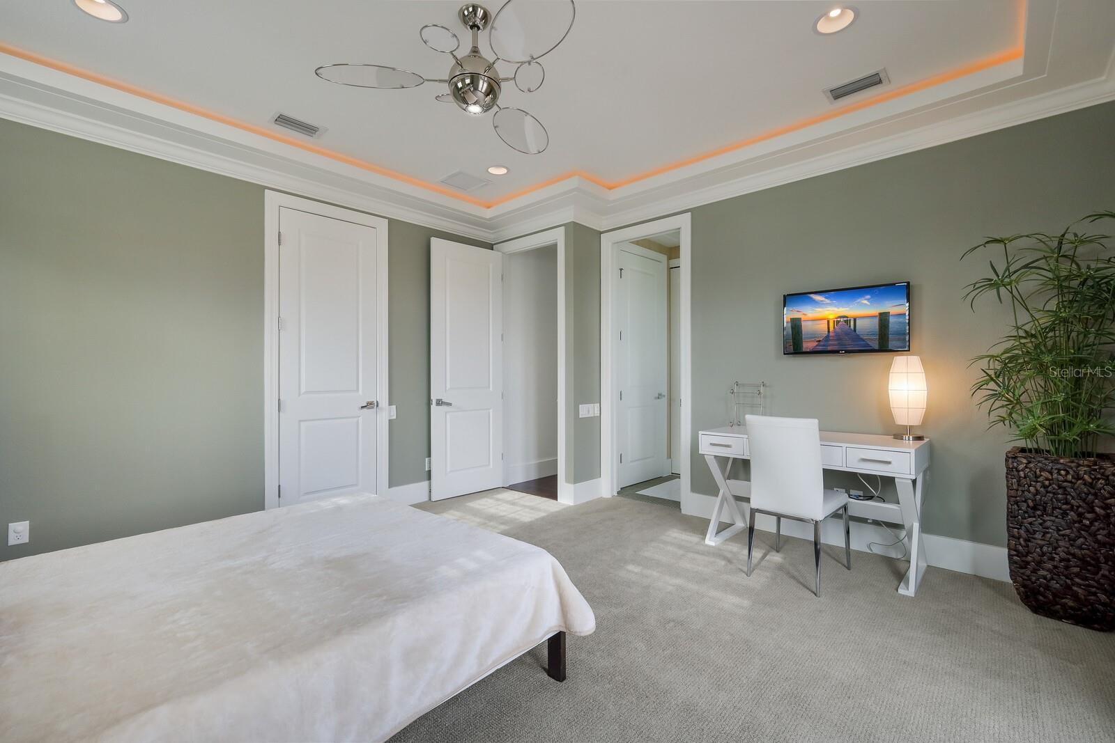 THE RESERVE AT HARBOUR WALK - Residential