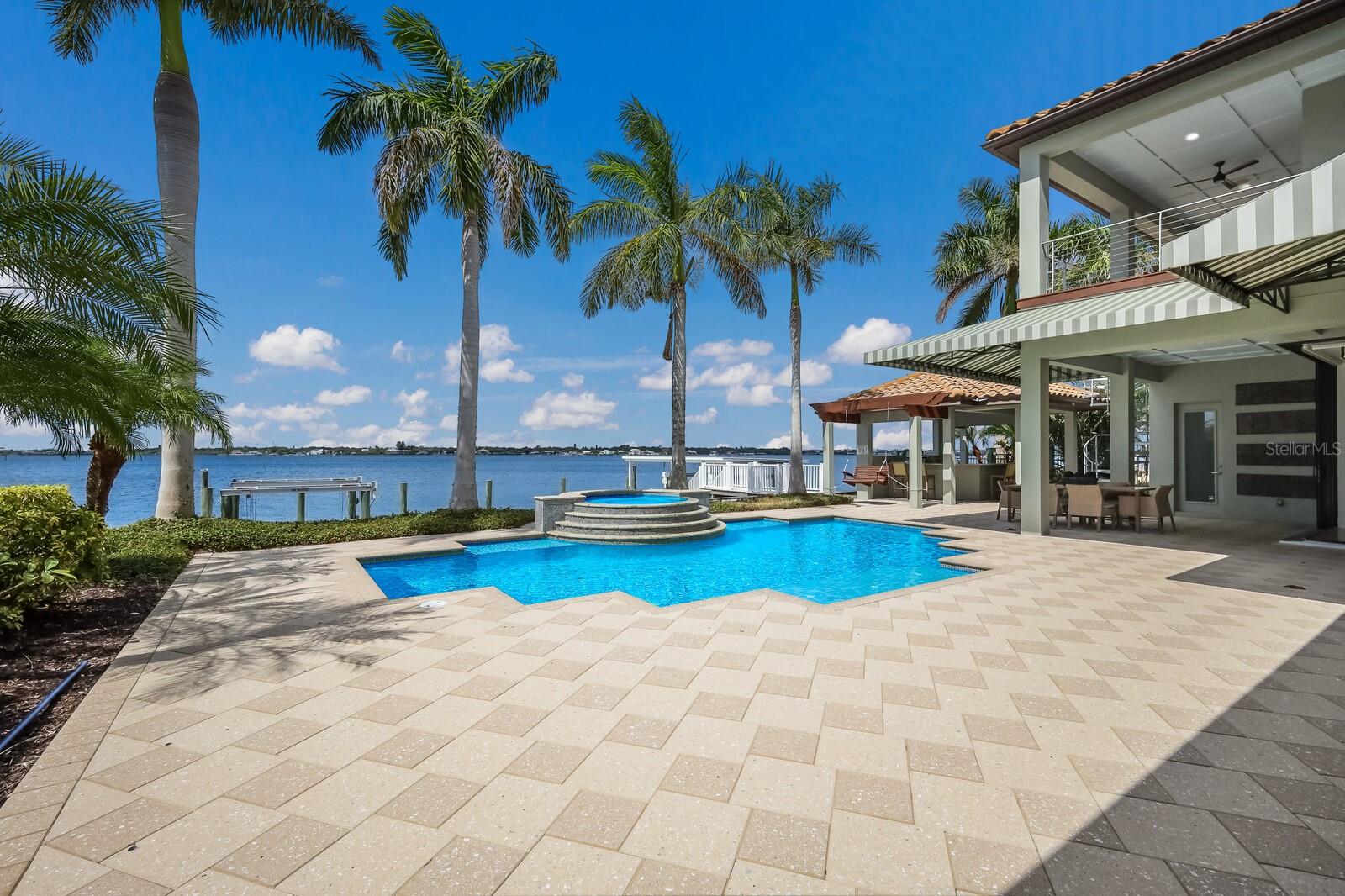 THE RESERVE AT HARBOUR WALK - Residential