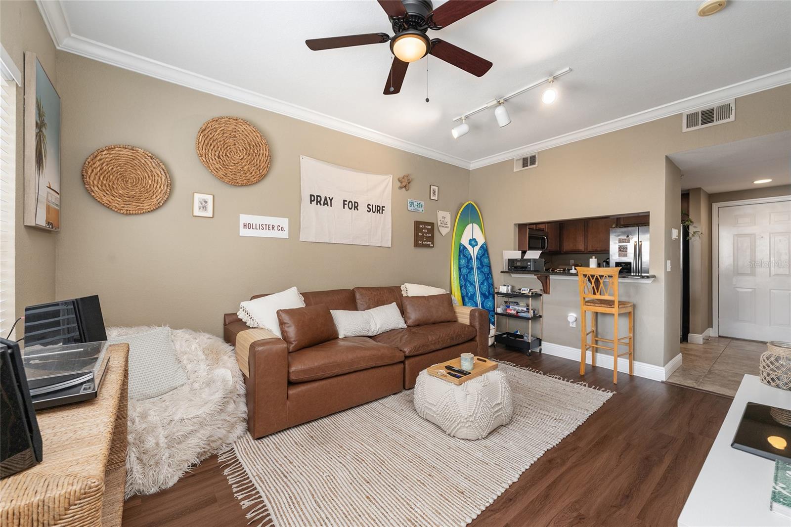 NANTUCKET WALK CONDO - Residential