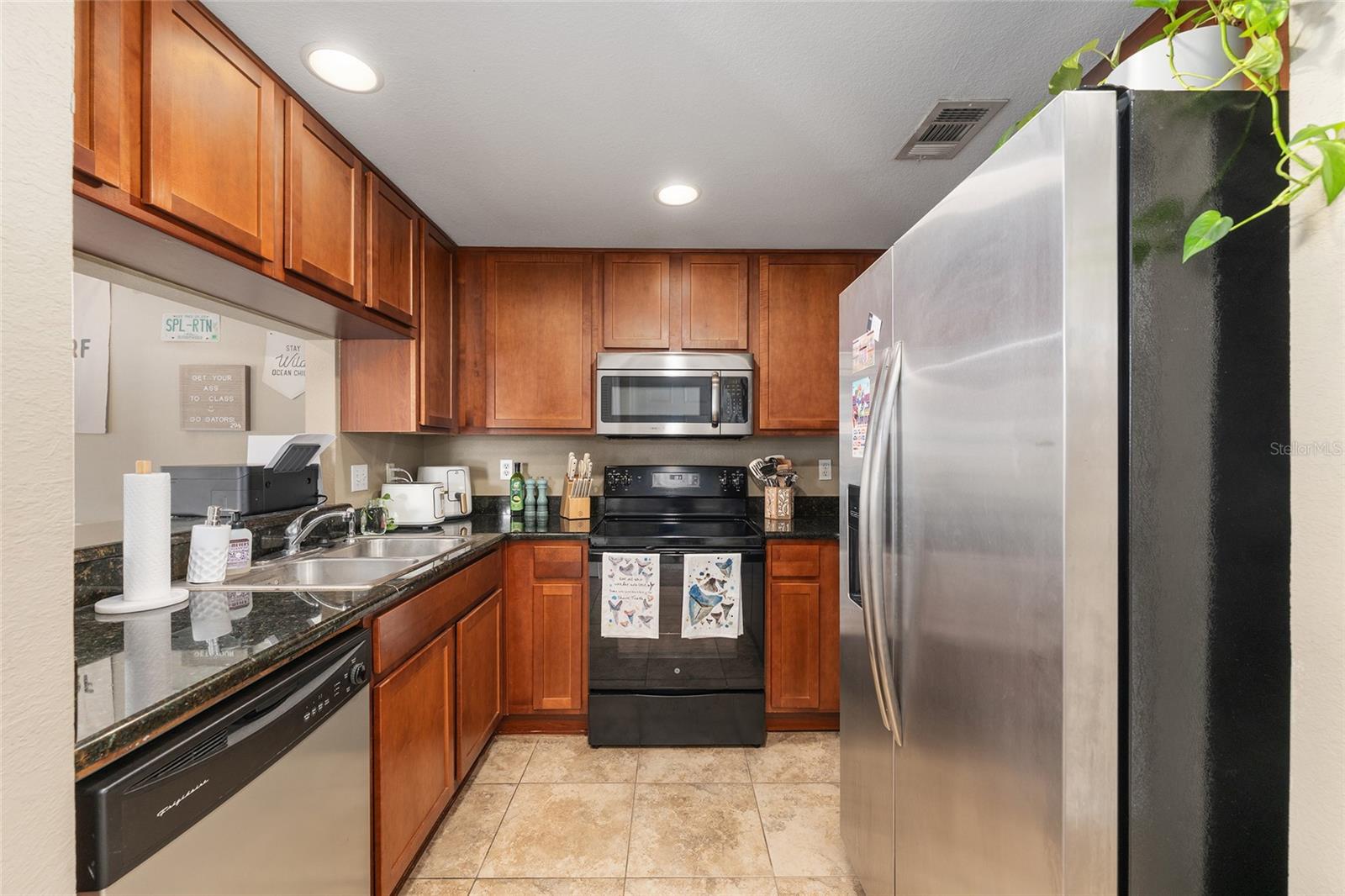 NANTUCKET WALK CONDO - Residential