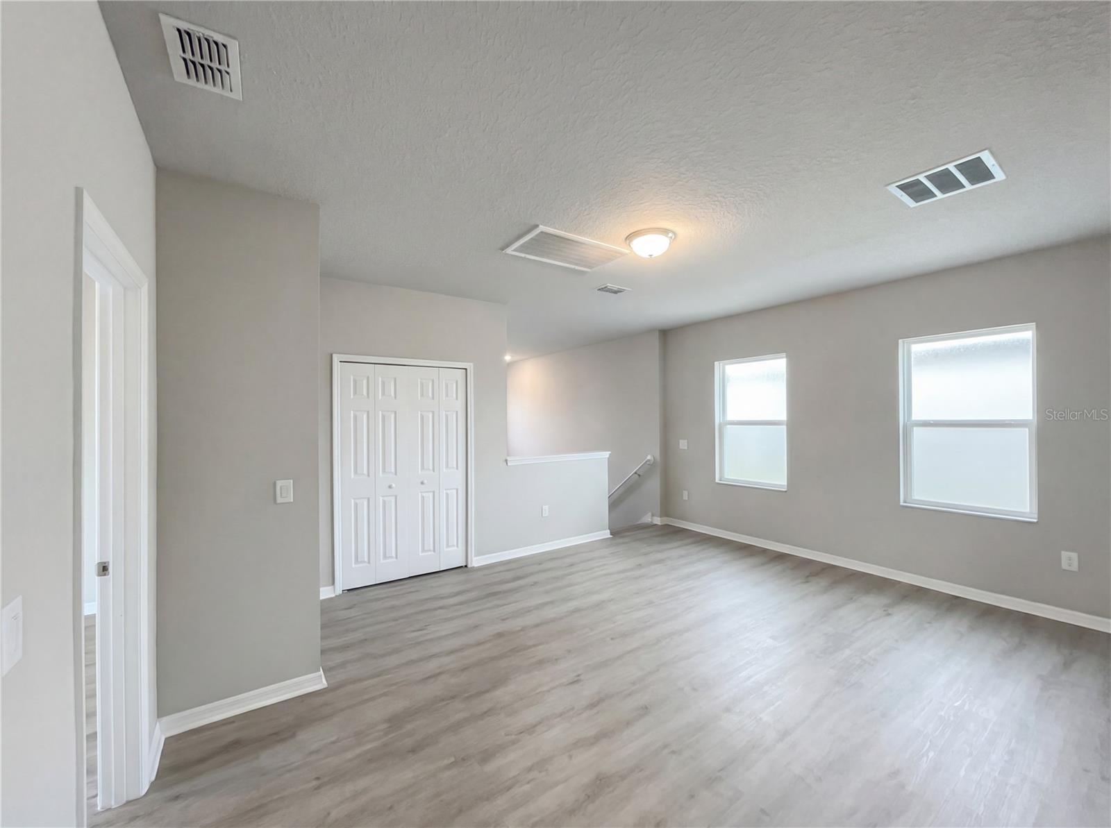 VILLAGES AT MINNEOLA HILLS - Residential