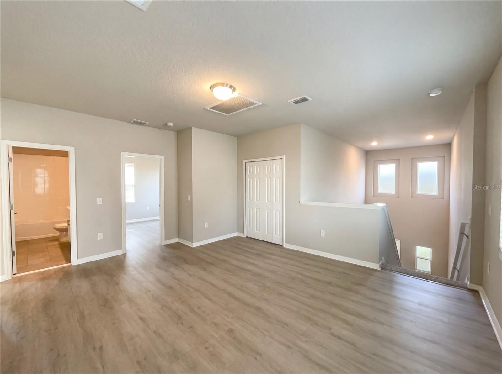 VILLAGES AT MINNEOLA HILLS - Residential