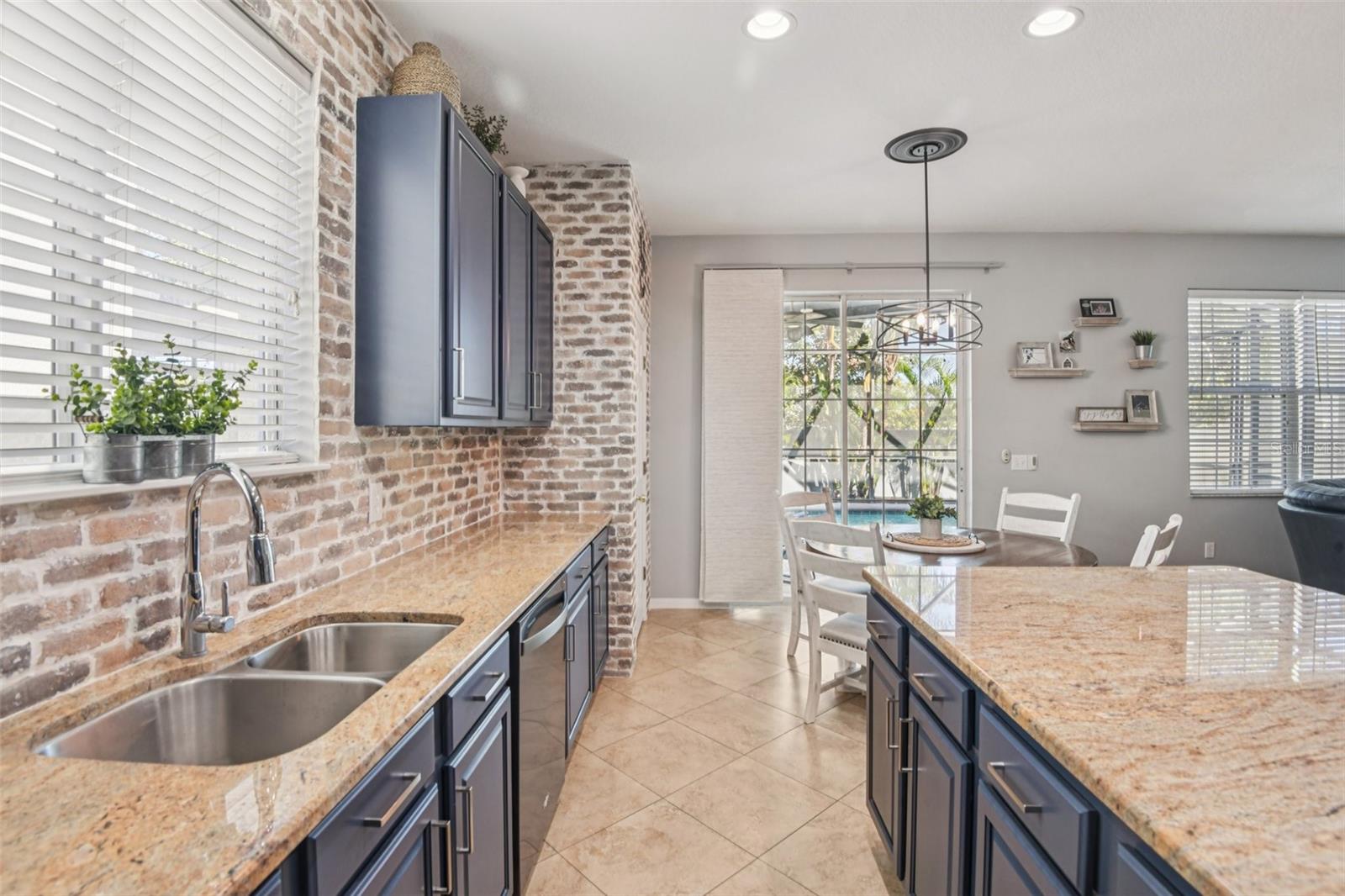 TIERRA DEL SOL PH 01 - Residential