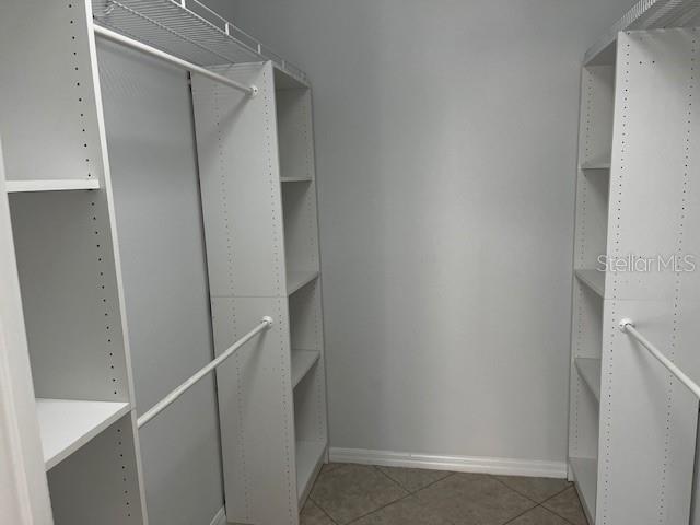 BLUE HERON POND - Residential