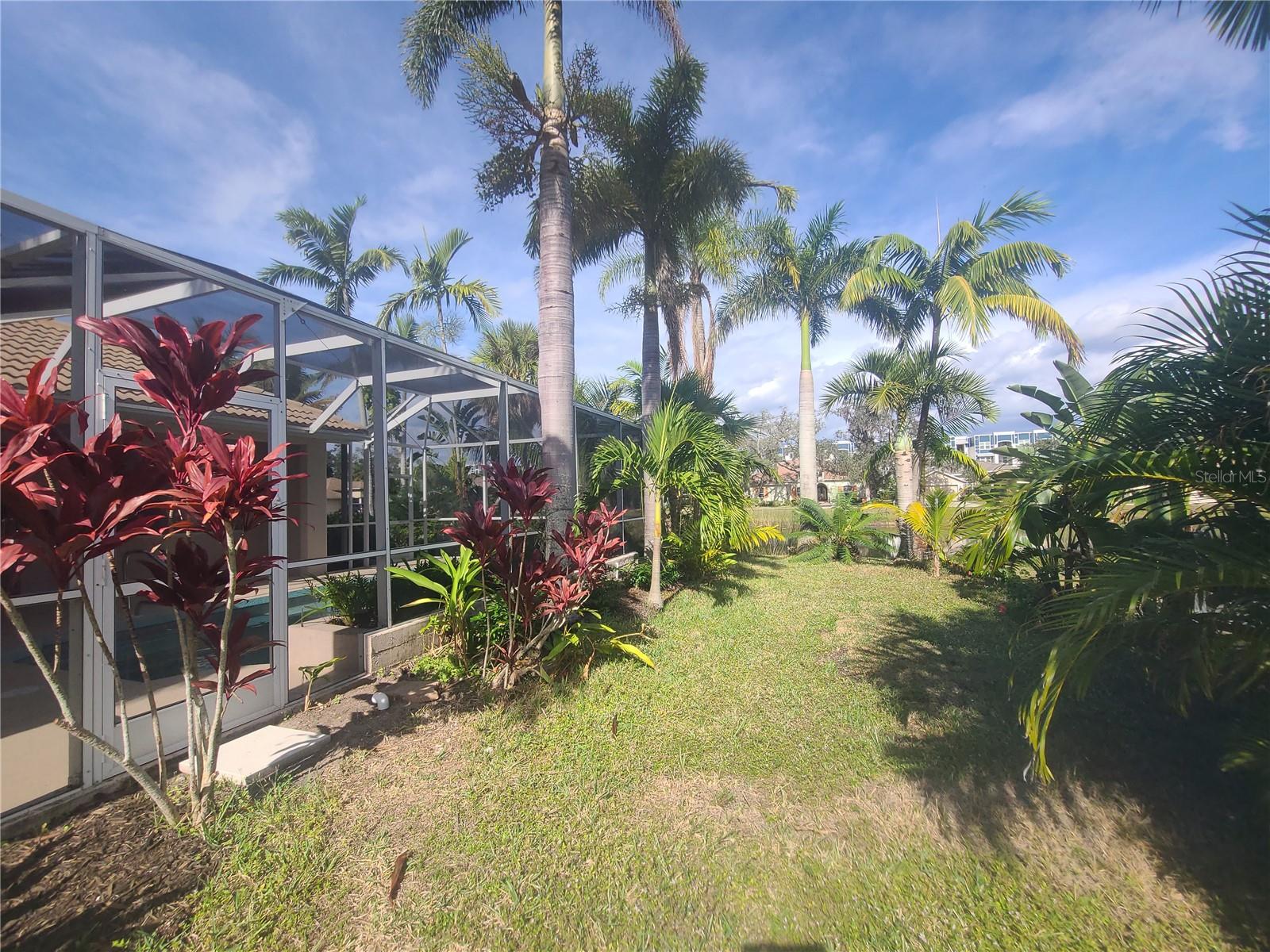 BLUE HERON POND - Residential