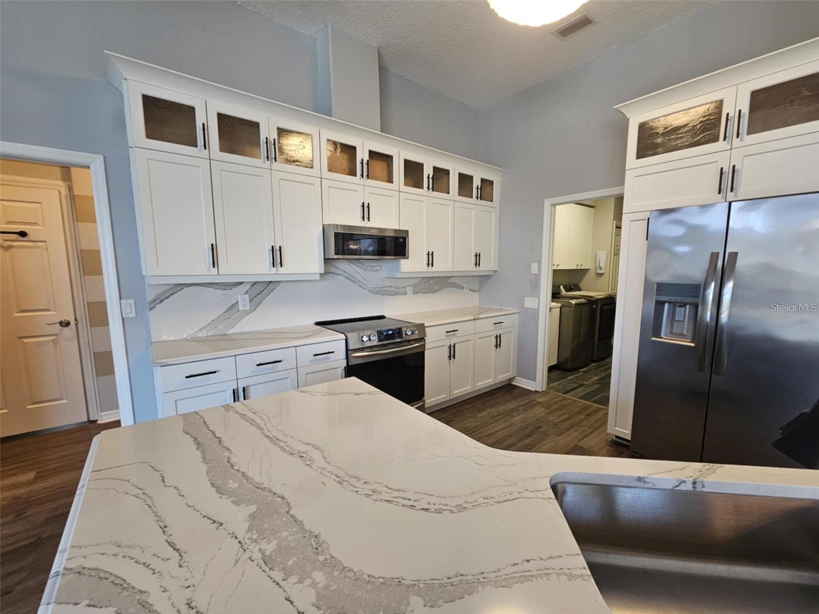 RIVER CLUB SOUTH SUBPHASE I - Residential Lease