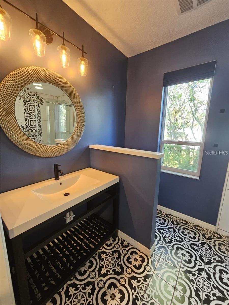 RIVER CLUB SOUTH SUBPHASE I - Residential Lease