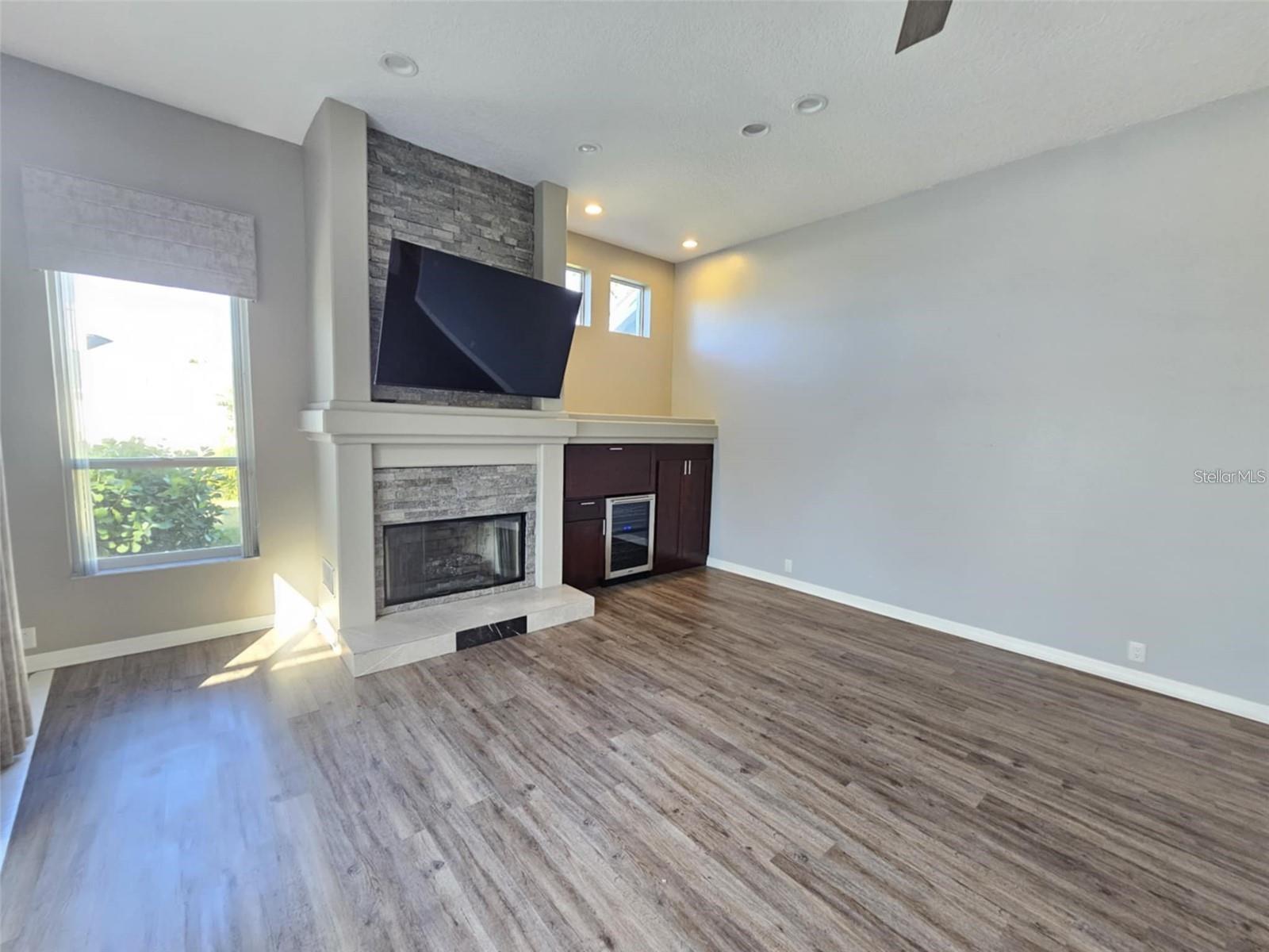 RIVER CLUB SOUTH SUBPHASE I - Residential Lease