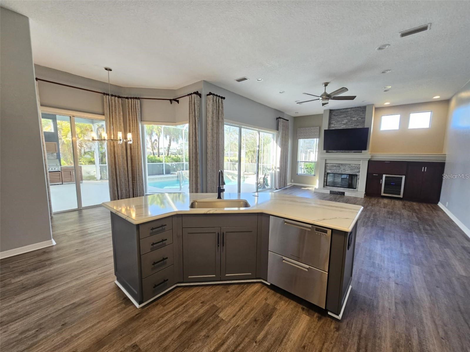 RIVER CLUB SOUTH SUBPHASE I - Residential Lease