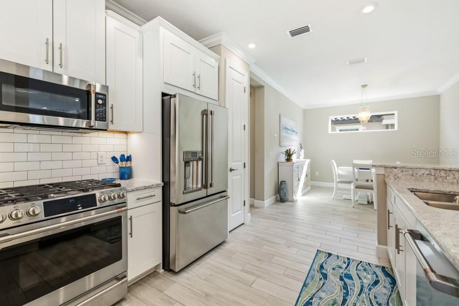 AZARIO ESPLANADE PH II SUBPH C-O - Residential