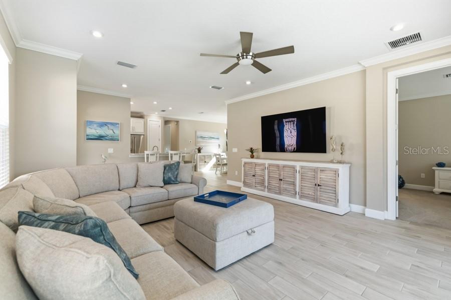 AZARIO ESPLANADE PH II SUBPH C-O - Residential