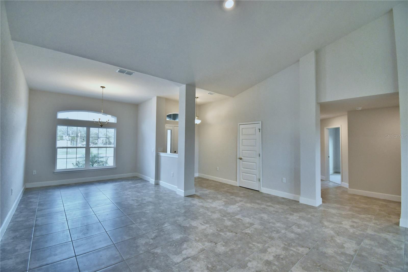 4039 TULLAMORE LANE