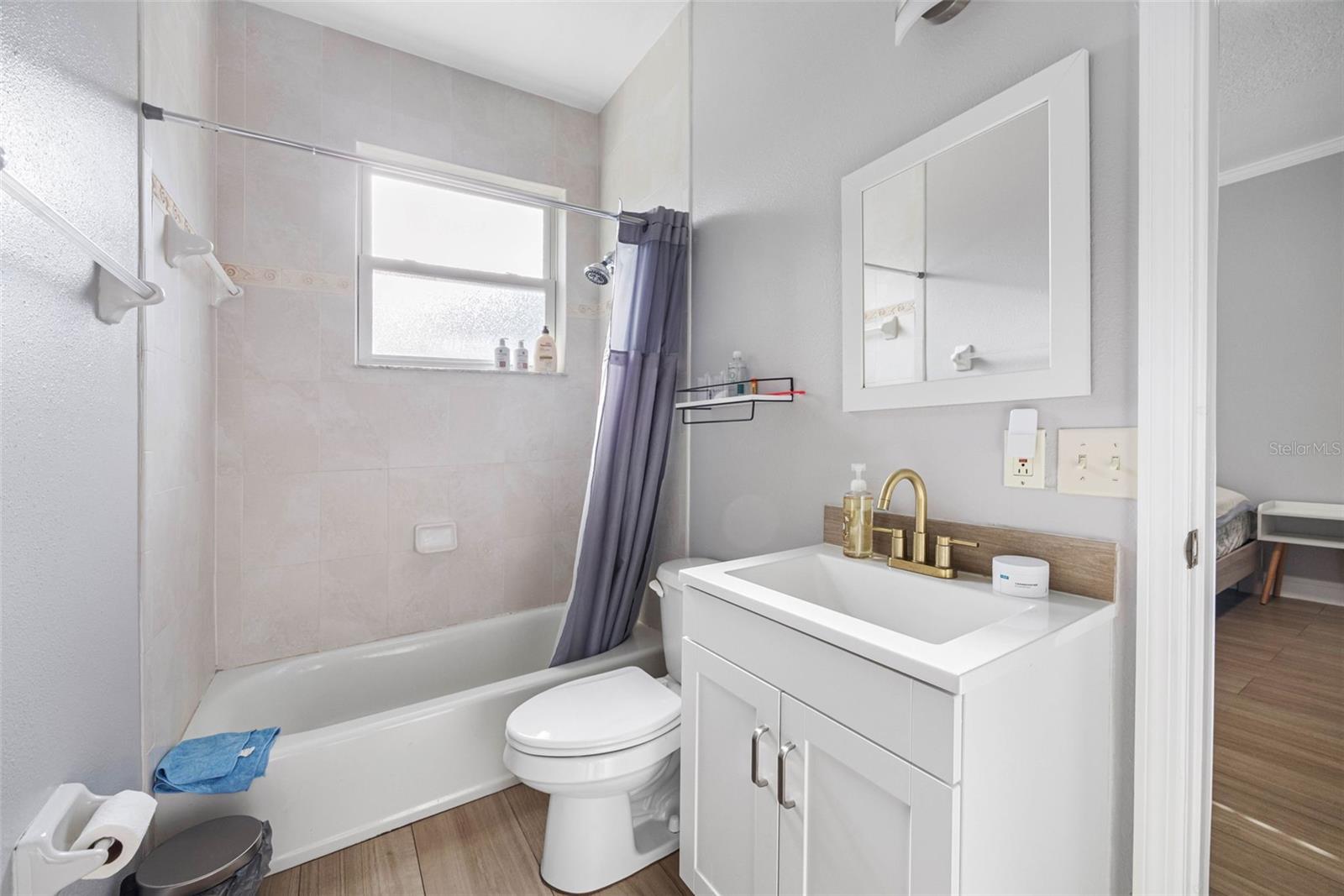 ALTA VISTA SUB - Residential Lease