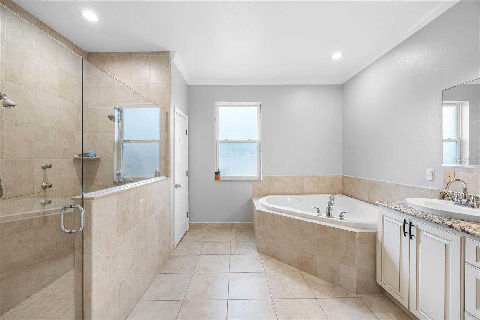 ALTA VISTA SUB - Residential Lease