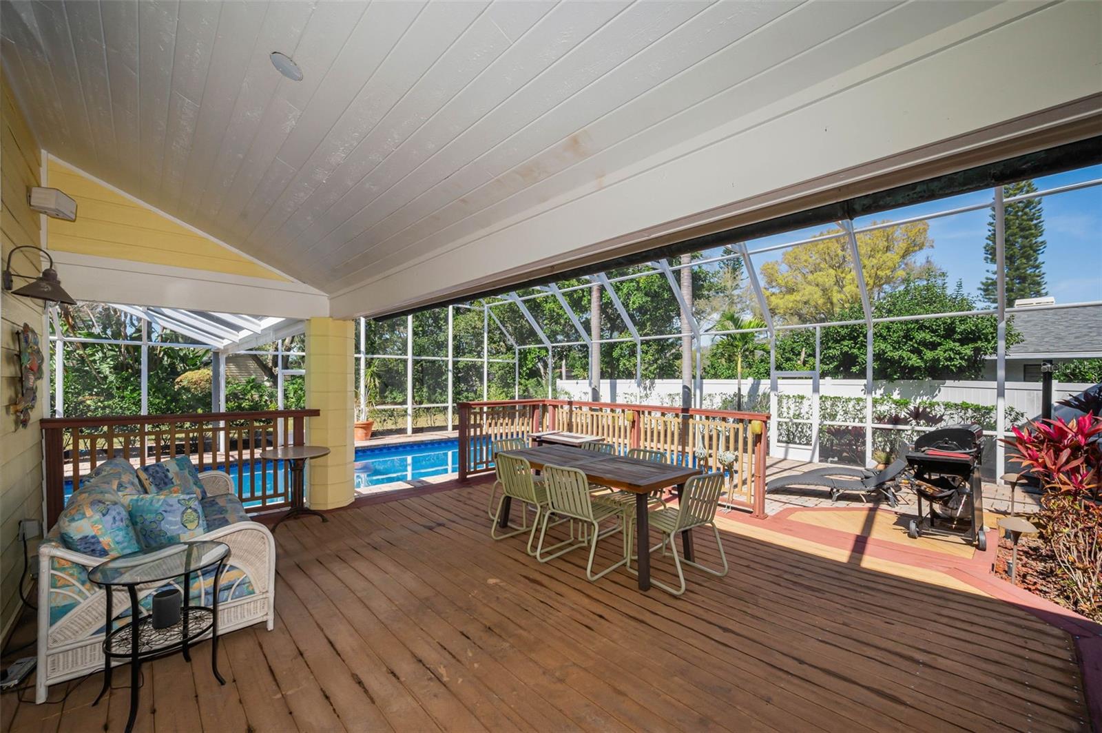 WHITNEY FARMS - Residential