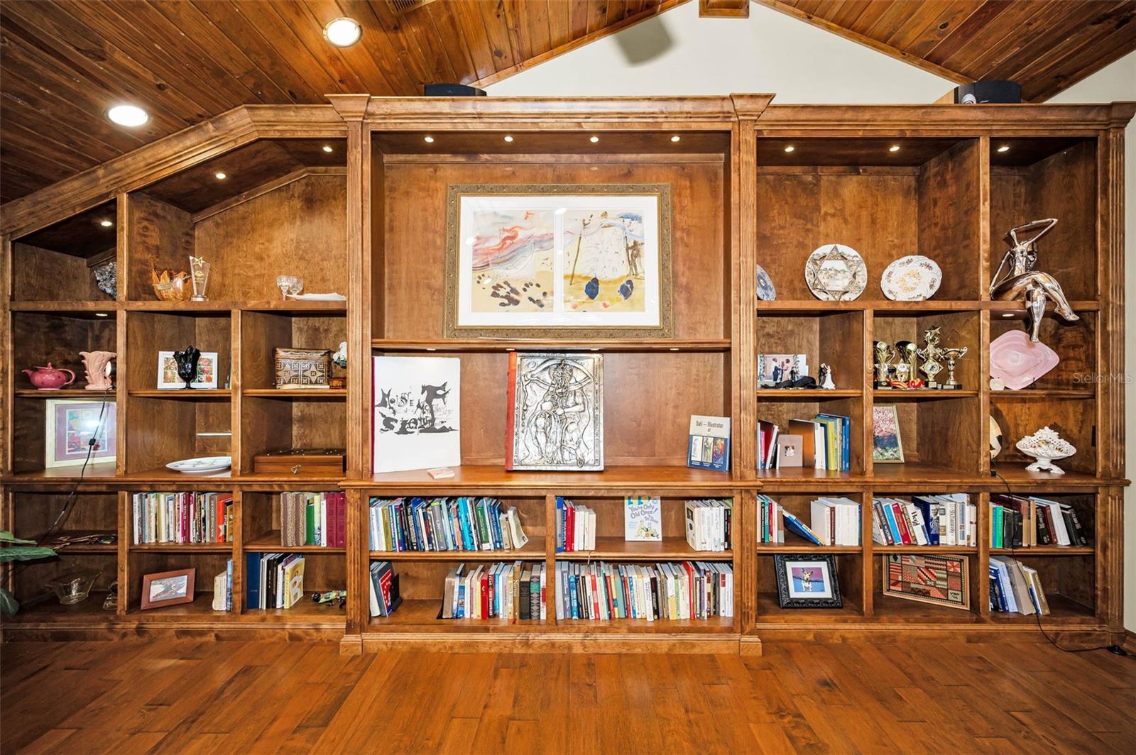 WHITNEY FARMS - Residential