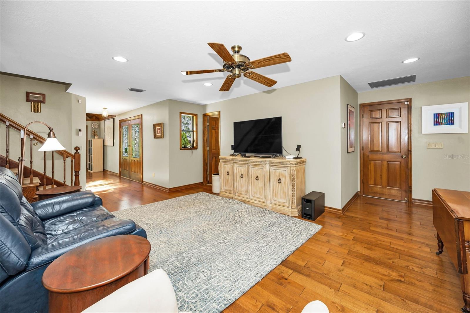 WHITNEY FARMS - Residential