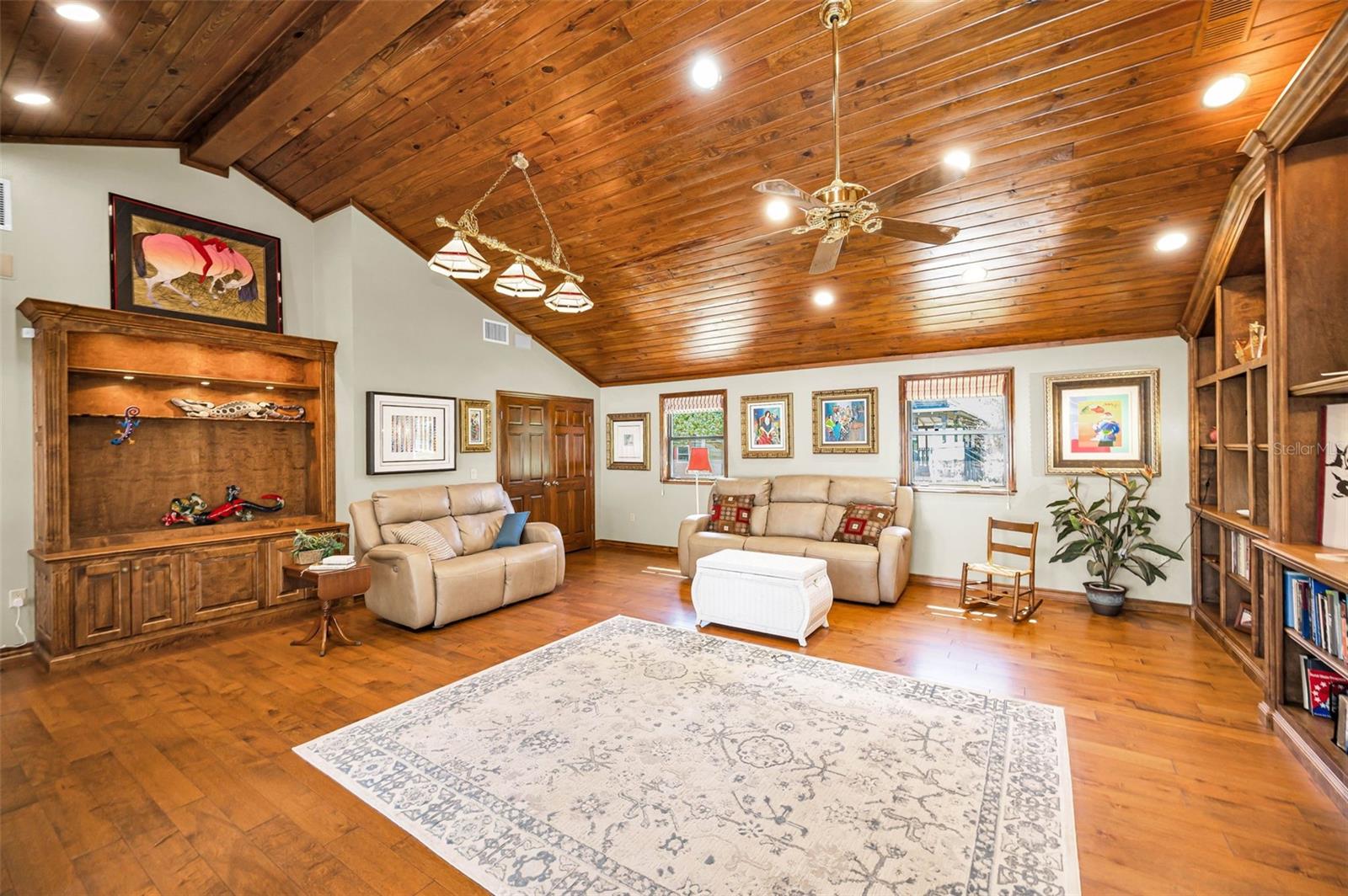 WHITNEY FARMS - Residential